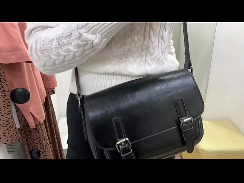 ❤️ Publiczna masturbacja młodej suki FeralBerry z dildo w przymierzalni ❤ Porno vk at us